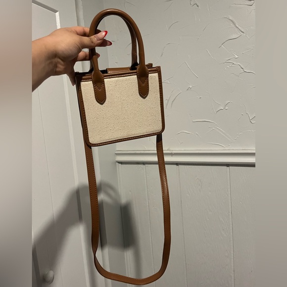 Handbag - Picture 3 of 5